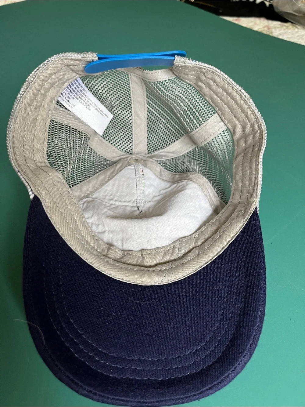 No Brand boy’s dinosaur ball cap.